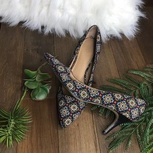 Ann Taylor Kitten Heels Size 7.5